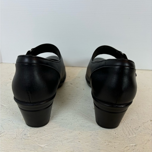 Clarks Ultimate Comfort Collection Emslie Lulin Black Mary Jane Heel Pumps Size8 - Picture 4 of 9